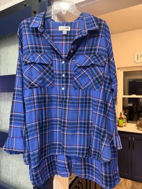 Old Navy Blue Plaid Button-Up Shirt